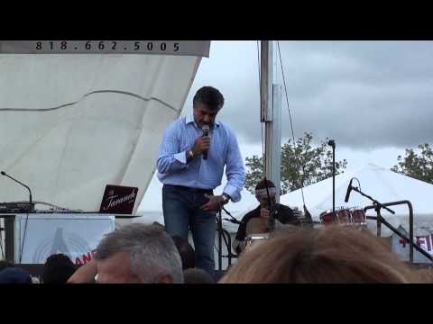 خواننده بهزاد در جشن سیزده بدر ایرانیان در لس آنجلس 2013 