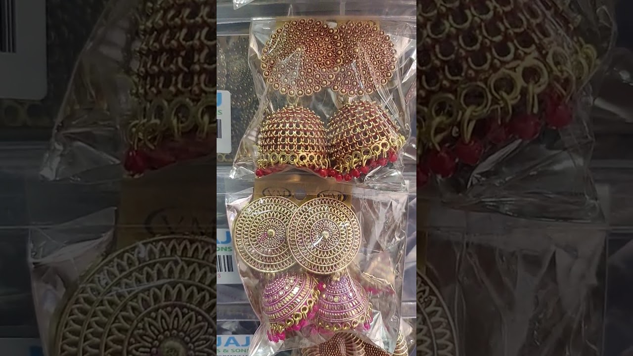 Imitation jewellery wholesaler in Mumbai bhuleswar bhoiwada market Big earrings jumkis jhumkas