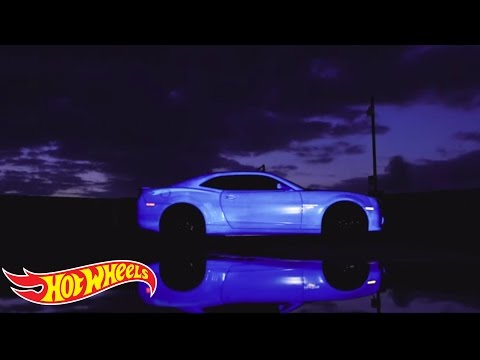 Hot Wheels Chevrolet Camaro: Glow-in-the-Dark Wrap