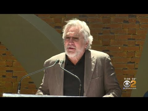 de-niro's-assistant-accuses-actor-of-verbal-abuse