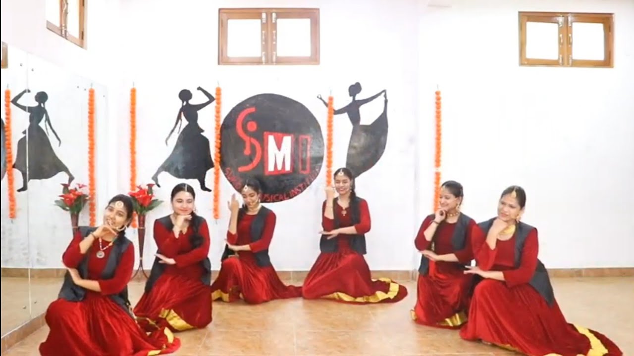Chait ki Chaitwal  Garhwali Dance          Amit Saager