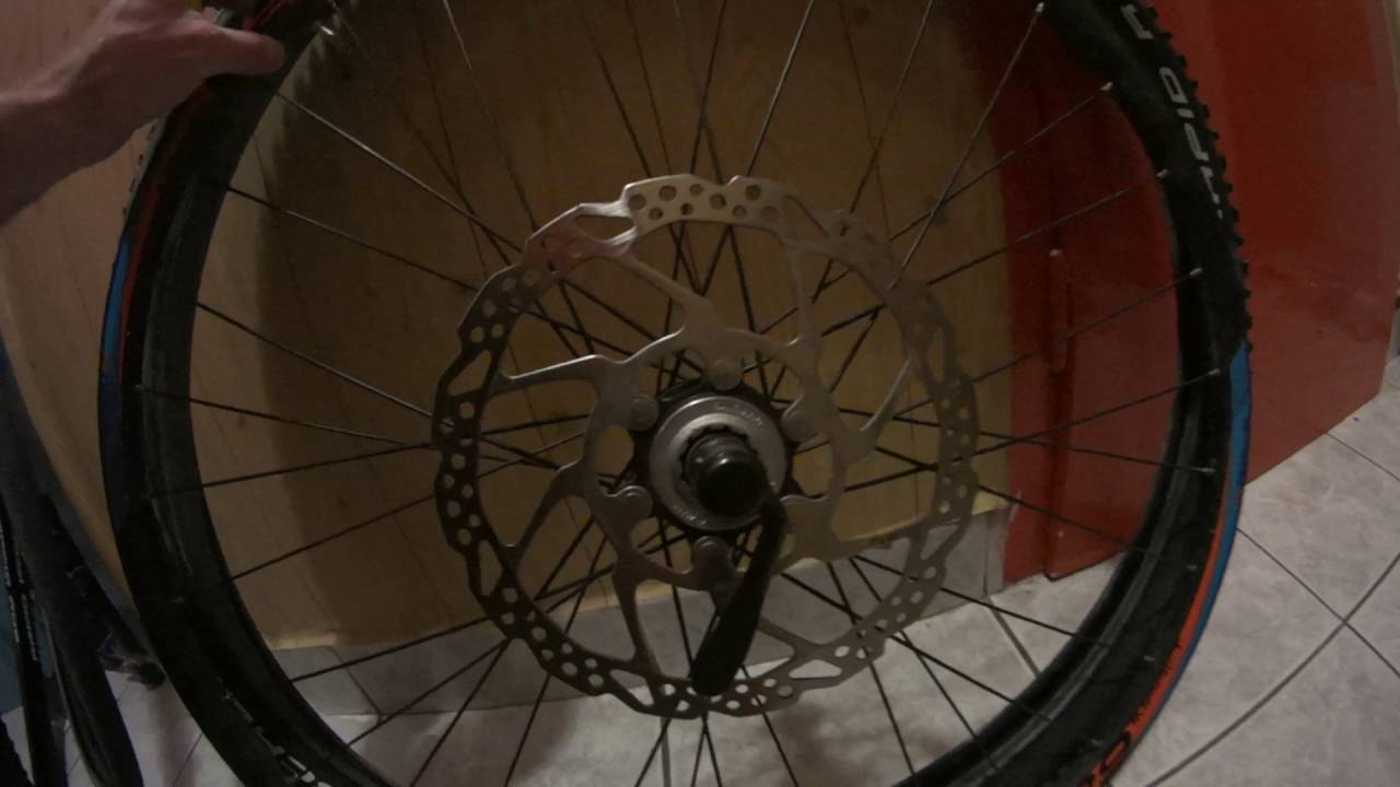 Kerékpár gumicsere - YouTube