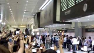 KAT-TUN 100826 Taipei 台北 接機畫面