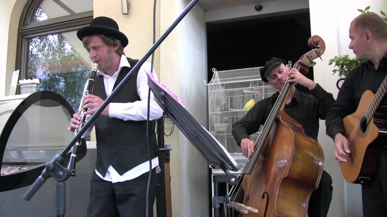 Papirosn - yiddish song - klezmer band 