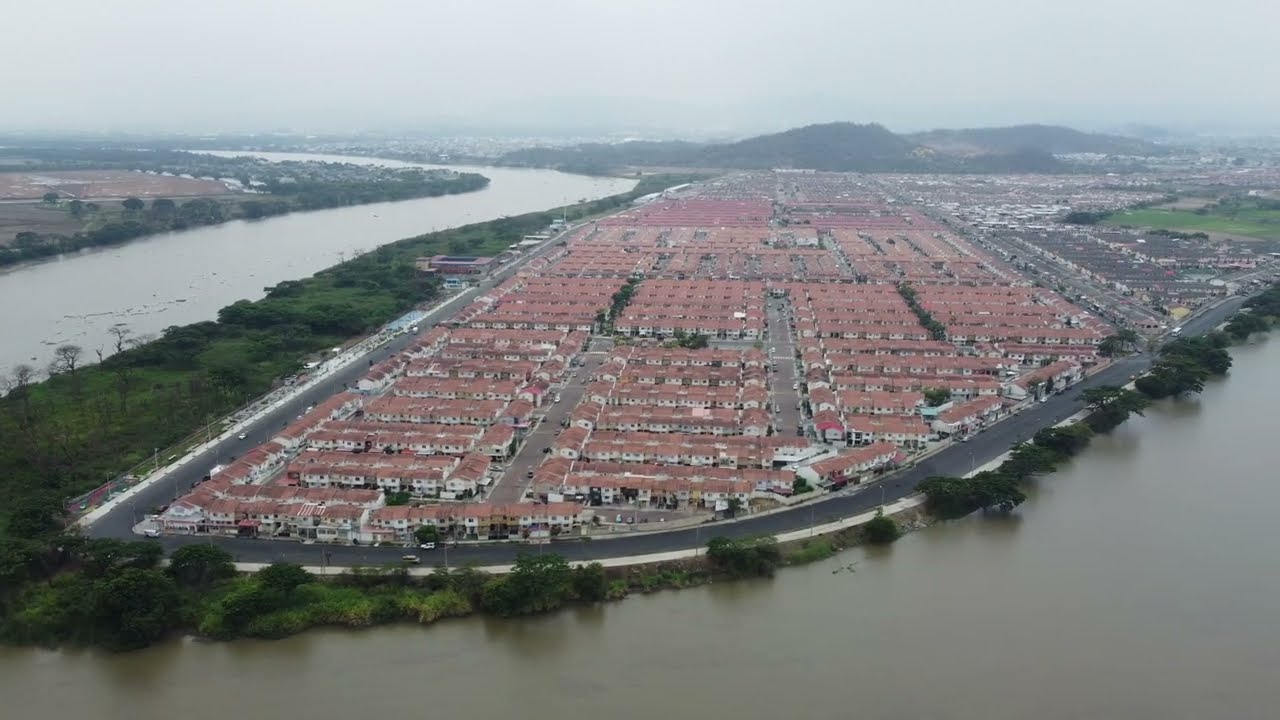 Mucho Lote 2 by drone 4K Ultra - HD