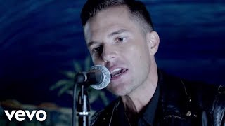 Vignette de la vidéo "The Killers - Here With Me"