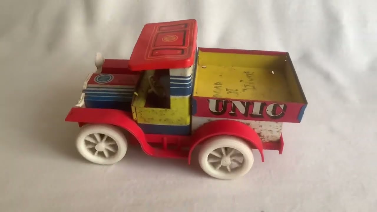 Электромеханическая игрушка СССР -Грузовик "Unic".Редкость