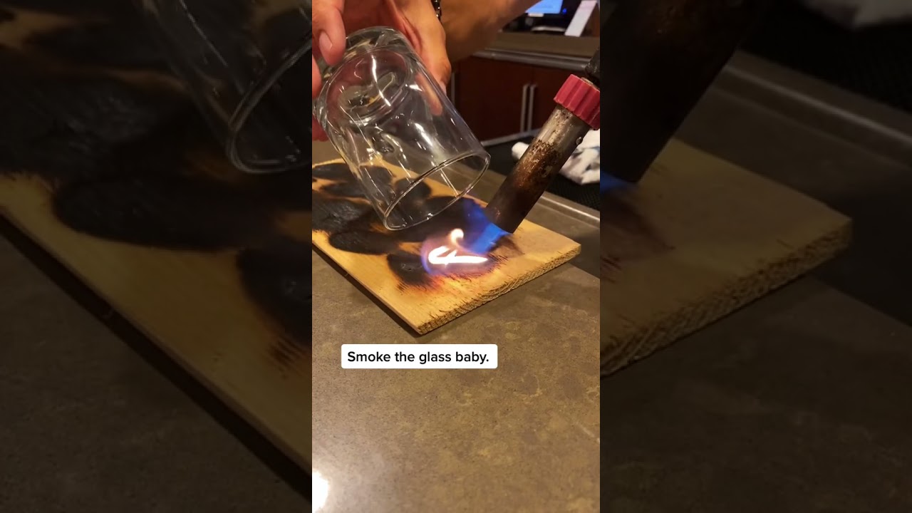 Hey dad, what’s the difference between an Old Fashioned and a Manhattan? 🥃