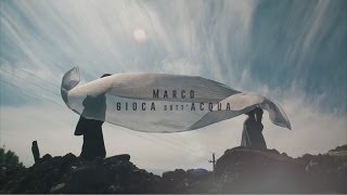 Video voorbeeld van "Murubutu - Marco Gioca Sott'acqua (Video Ufficiale)"