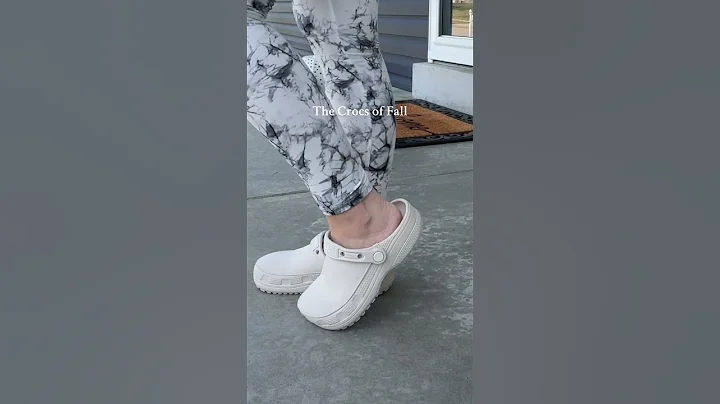 ✨ Step into cozy season with the Crocs Crafted Clogs – the perfect mix of comfort, style & fall