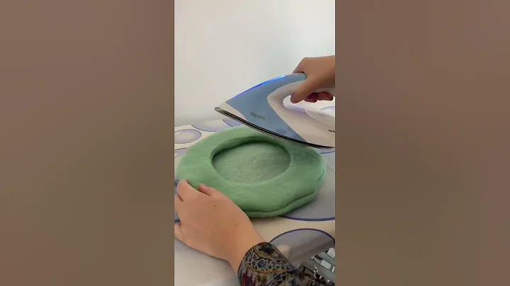 Sew a beret with me | sustainable fashion