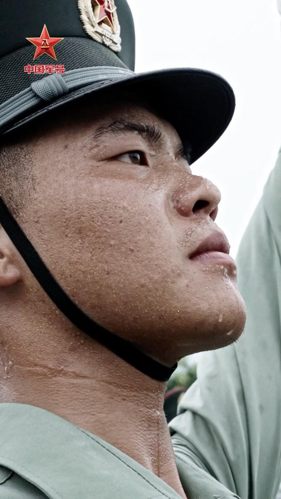 Re: [新聞] 《南京照相館》狂賣128億台幣　台北舉辦