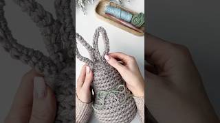 Crochet Bunny Pattern - Quick and easy Easter Craft #crochetpattern #crochetbunny #crocheteasy