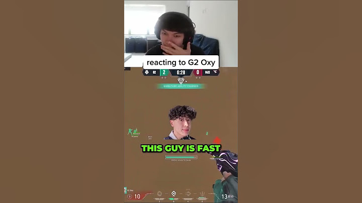 SINATRAA REACTS TO OXY in G2 VS FAZE..