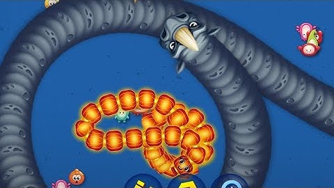 Worms zone io 🐍🐛😱( Top 1) #enjoy wormszoneiolithersnakegame #youtube #shorts  #video #enjoy To Aall