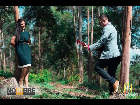 Un Solo Nombre / Cierro mis ojos /  Vídeo Clip Oficial