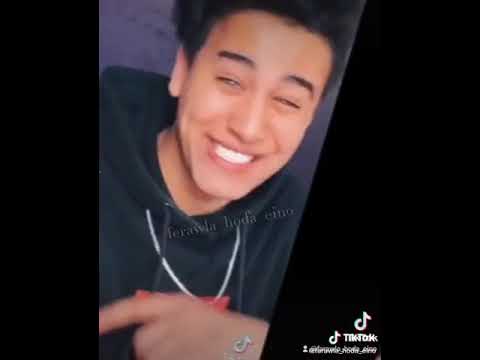 يا فلوس عليت في اوطى نفوس على بعض بقينا بندوس