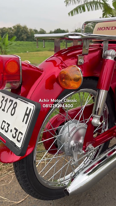 Honda C70 Merah