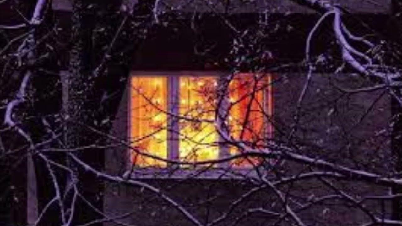 горит светодиодная лампа при выключенном выключателе. перегорел свет что делать. скачок напряжения в электросети в квартире. горящая лампочка. мигание светодиодной лампы конденсатор.