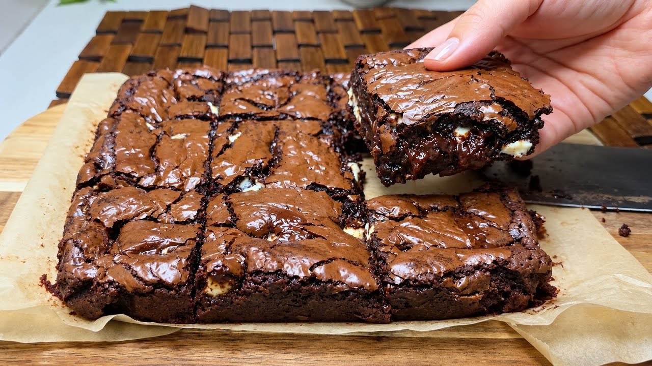 Έχω πάθει Κόλλημα 🍫Το Απόλυτο Σοκολατένιο Brownie χωρις μίξερ😋Ultimate Chocolate Brownie – Rich – Video
