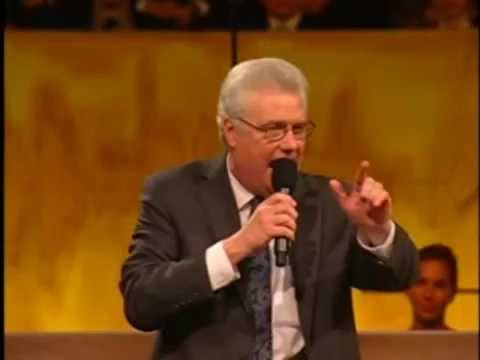 Brian Kinsey – An Invitation to the Divine Hand (Minute Clip)