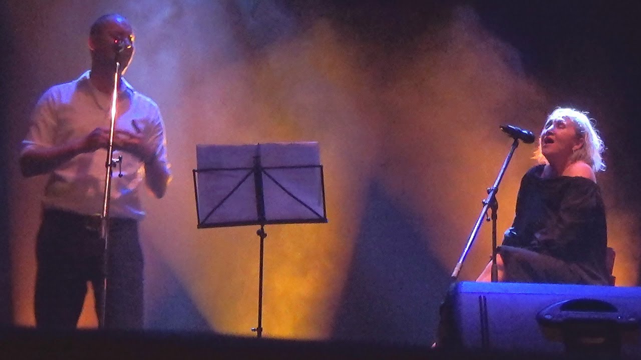 Bára Basiková & Martin Sikora: Hallelujah (Leonard Cohen)