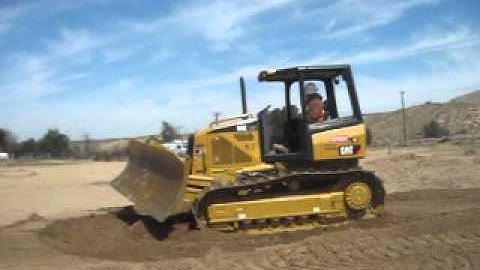 Demo Start-Up for D5 Dozer with Evan Bedford