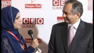 (Blue Carpet) Razzak Dawood Chairman Descon at CEO SUMMIT 2012 by Manager Today Resimi