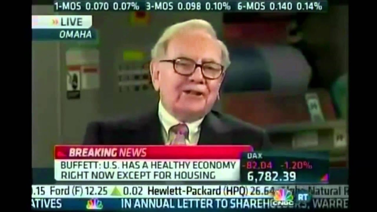 Warren Buffett offers his 'strongest argument' against a practice investors are doing in record numbers