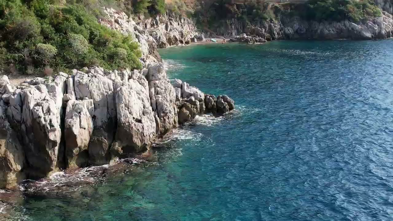 Waterfront villa in Saint-Jean-Cap-Ferrat – Luxury French Riviera property up for auction