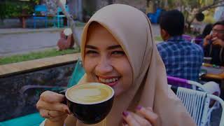 Download Lagu CINEMATIC VLOG #2 KOPI ARTIS! | DEWYTA  KONGKOW DI TEMPAT SYUTING FILOSOFI KOPI 2 YOGYAKARTA MP3