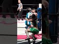 HIMAWARIの攻撃をかわした赤井沙希がカウンターで叩きつけて強烈なキックを放つと、風城ハルと大久保琉那と一緒にトレイン攻撃 東京女子プロレス「TJPW INSPIRATION」2023年8月17日