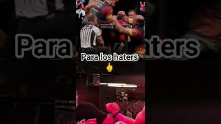 Devon Larrat siendo la cabra