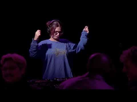 Putar Tranzform - Dance DJ