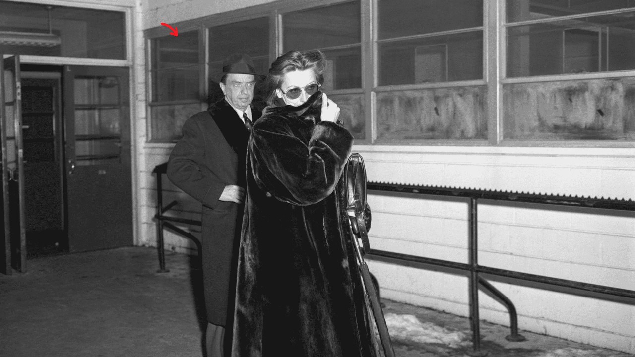 ⁣Rare Secret Candid Photos Classic Hollywood's Most Mysterious Star Hid From the World (1940s–19
