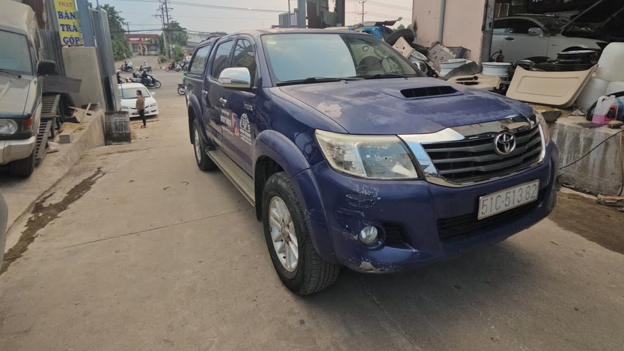 Isuzu k niên hạn 199tr. Hilux 2014 369tt . Ranger 2014 at 349tr . Caren 2009 169tr lh0917666728 