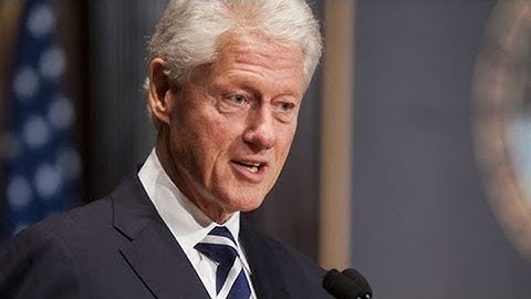 Bill Clinton Gives First of Lecture Series at Georgetown