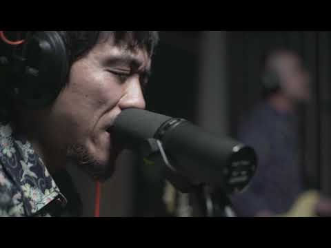 非人物種 Inhuman – 擺渡人 Boatman (Live from YuChen Studio)