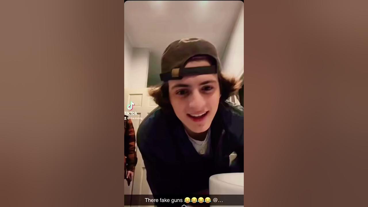 *RARE* Kidd G Clip (Fake Guns Btw) *RARE* Kidd G Clip (Fake Guns Btw)