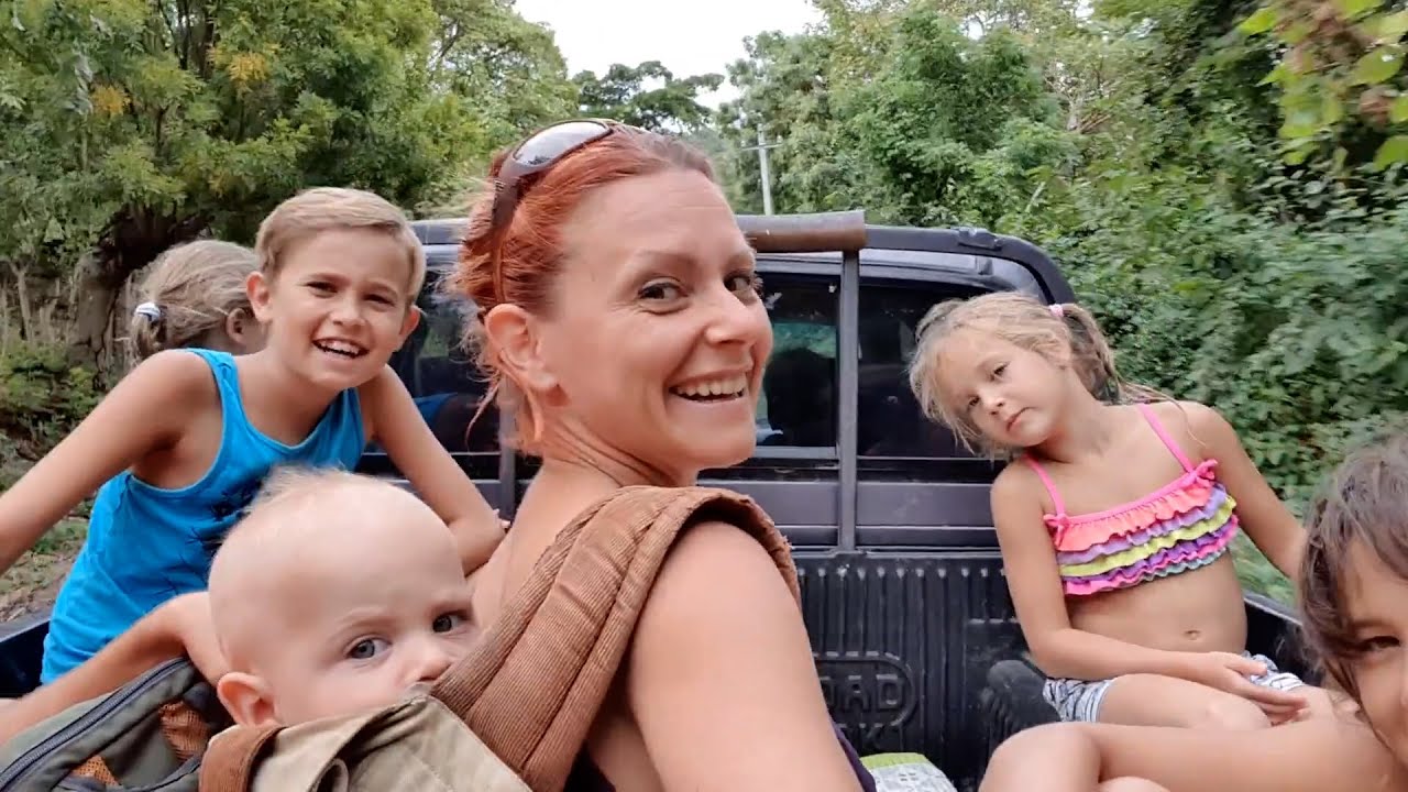 Ki akart törni a mókuskerékből, Nicaraguában vett házat az ötgyerekes magyar család | nlc