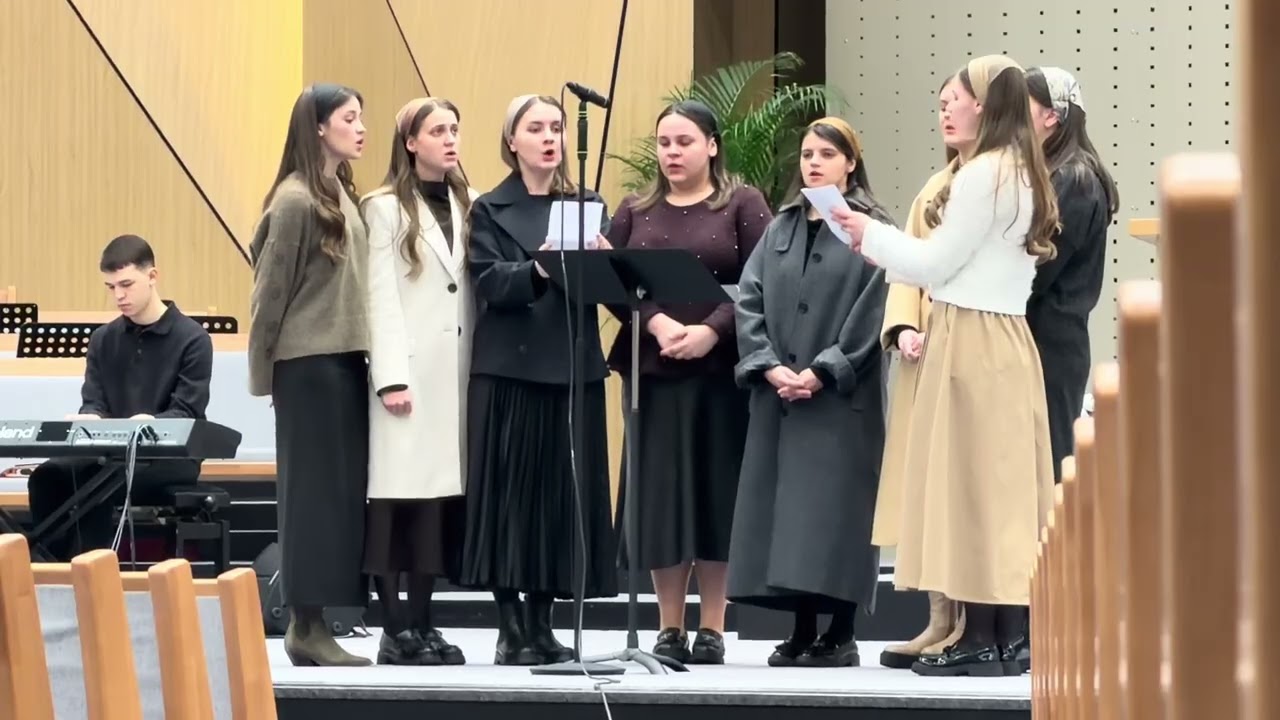 Eram copil și-atâta bucurie • Grup surori Vicov 