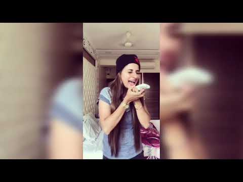 jhopdi-ko-english-mein-kya-bolte-hain-||-bahua-comedy-||-funny-musically-indian-girl-video