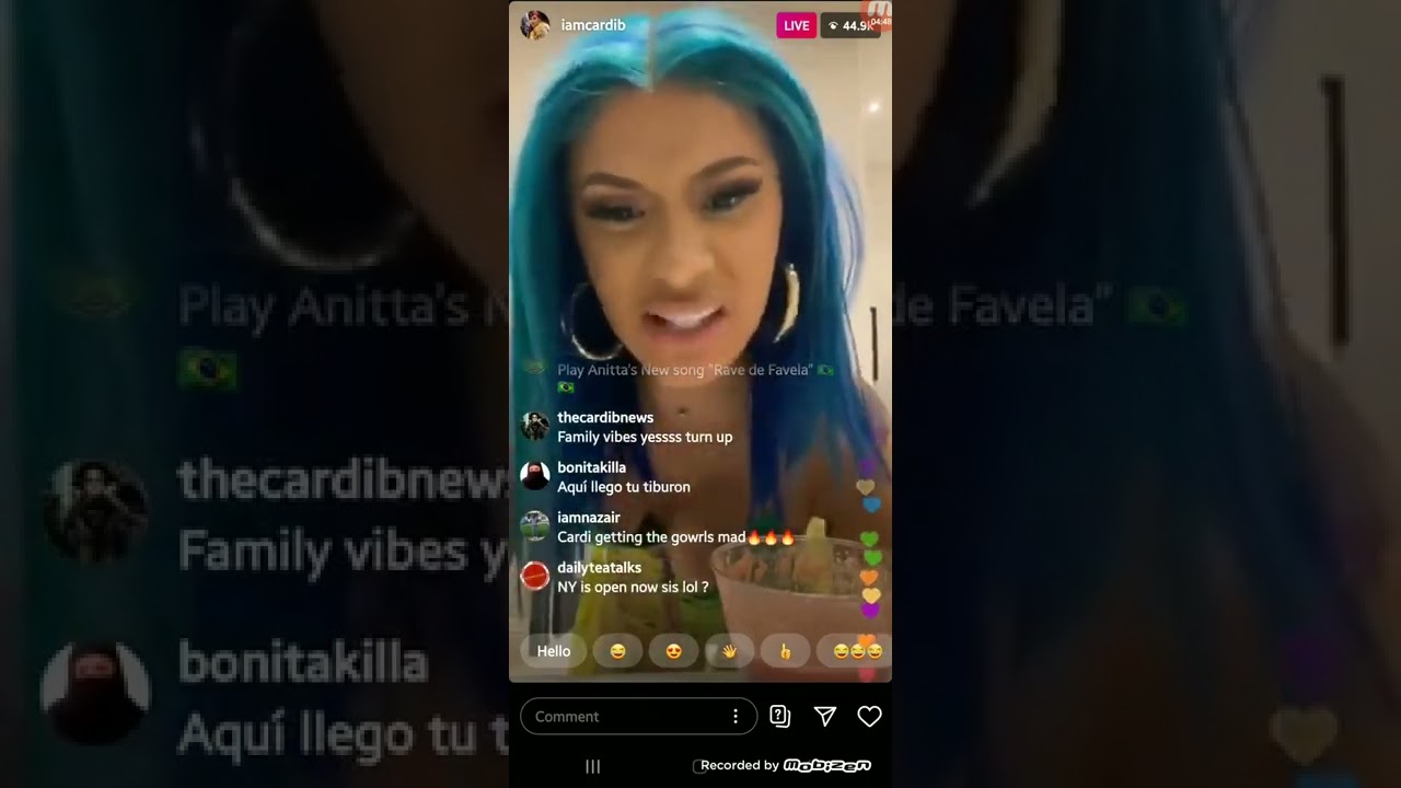 Cardi b twerking live half naked #twerk #twerking #sexy #naked #cardib