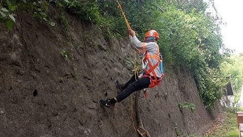 NEW PROJECT ROCK NETING,CLEARING OPERATION (DPWH)