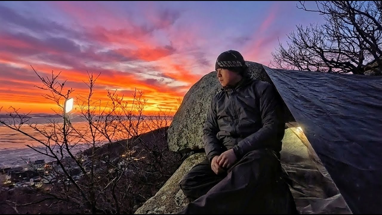 아무도 찾지 않는 서해 바다 아찔한 돌박지 위에서 하룻밤 보내고 왔습니다.