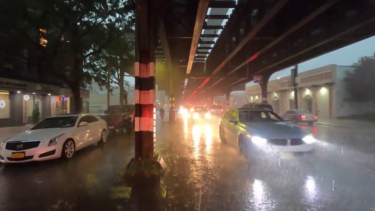 NYC Epic Thunderstorm Walk under Elevated Subway (July 22, 2020) - ASMR