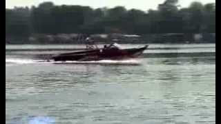 22 Ft. Jetcraft On In-Water Run