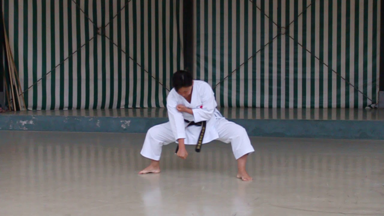 Kata Matsumura No Rohai ( Sensei Yumi Hasegawa)