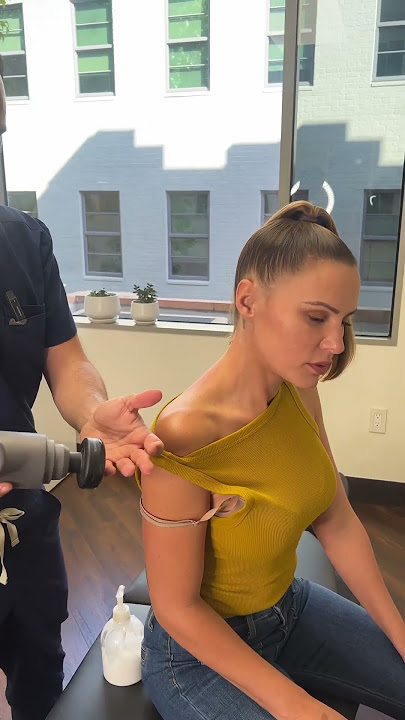 Neck and Upper Back Treatment with Heated Massage Gun by Best Chiropractor Dr. Ash #chiropractor