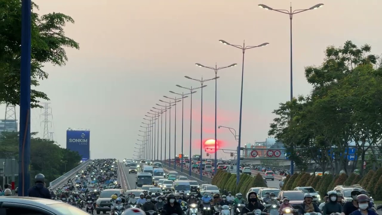 Hoàng hôn tại Cầu Sì Gòn